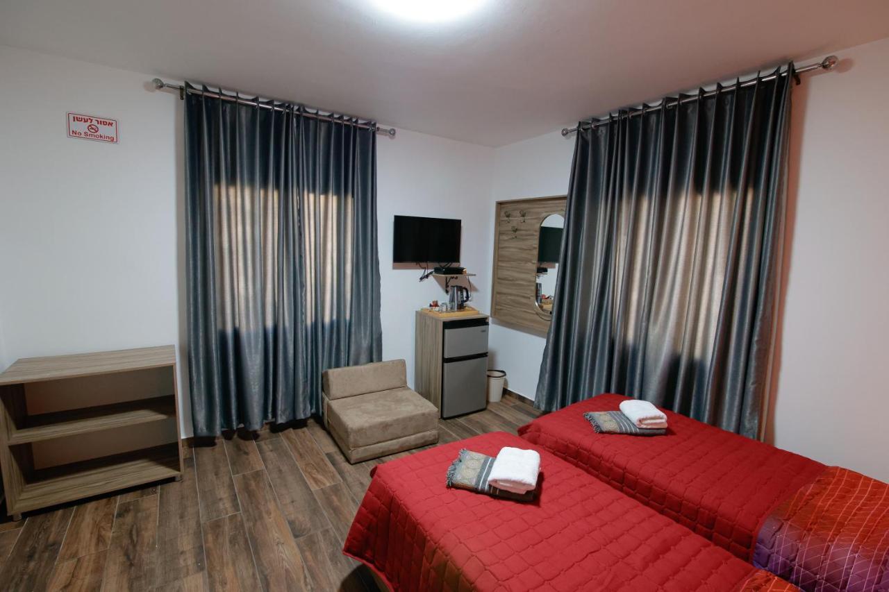 Louis Guesthouse Nasaret Eksteriør bilde