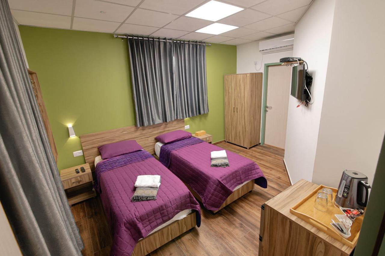 Louis Guesthouse Nasaret Eksteriør bilde